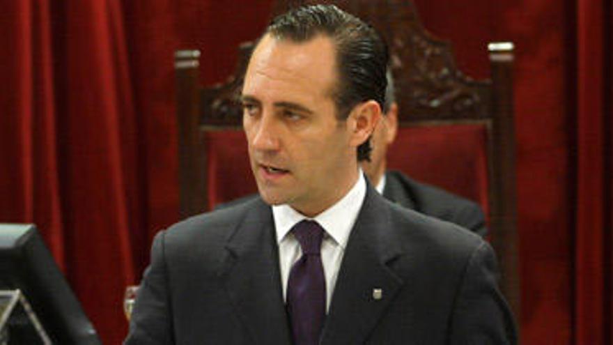 José Ramón Bauzá, durante su discurso en el Parlament.