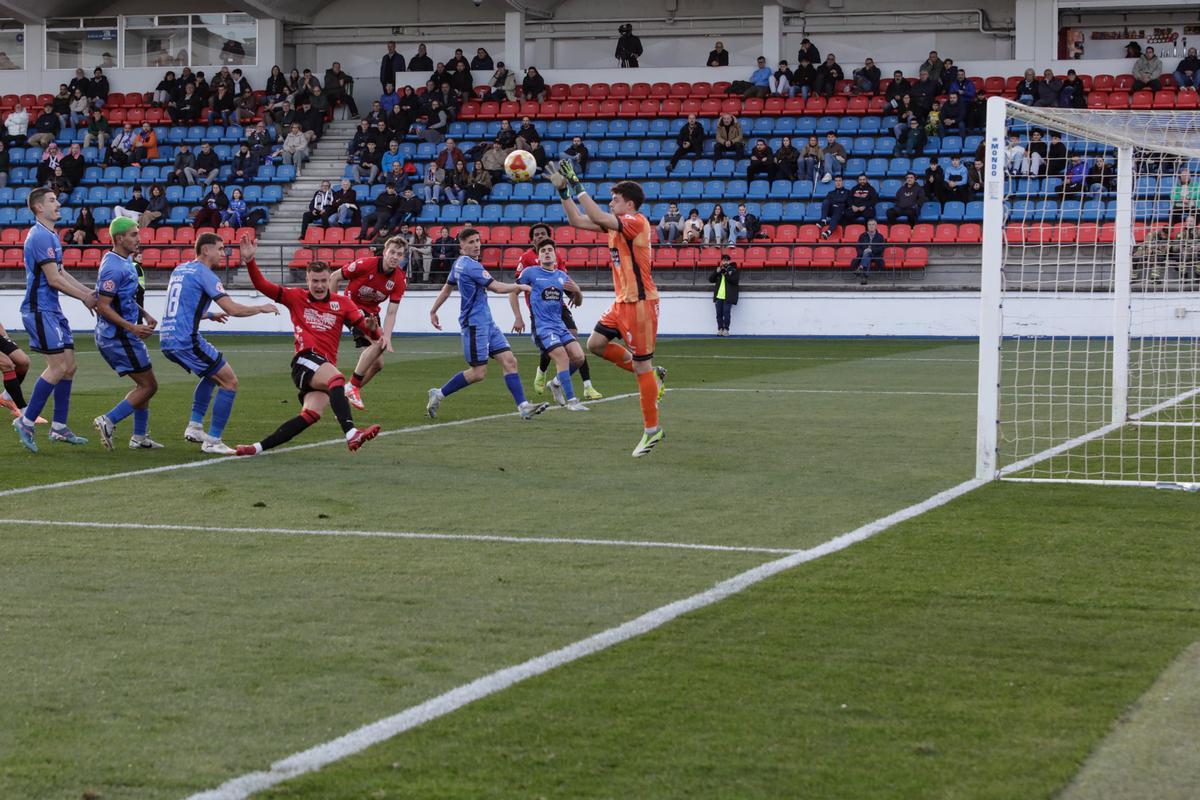 Las imágenes del Ourense - Mérida