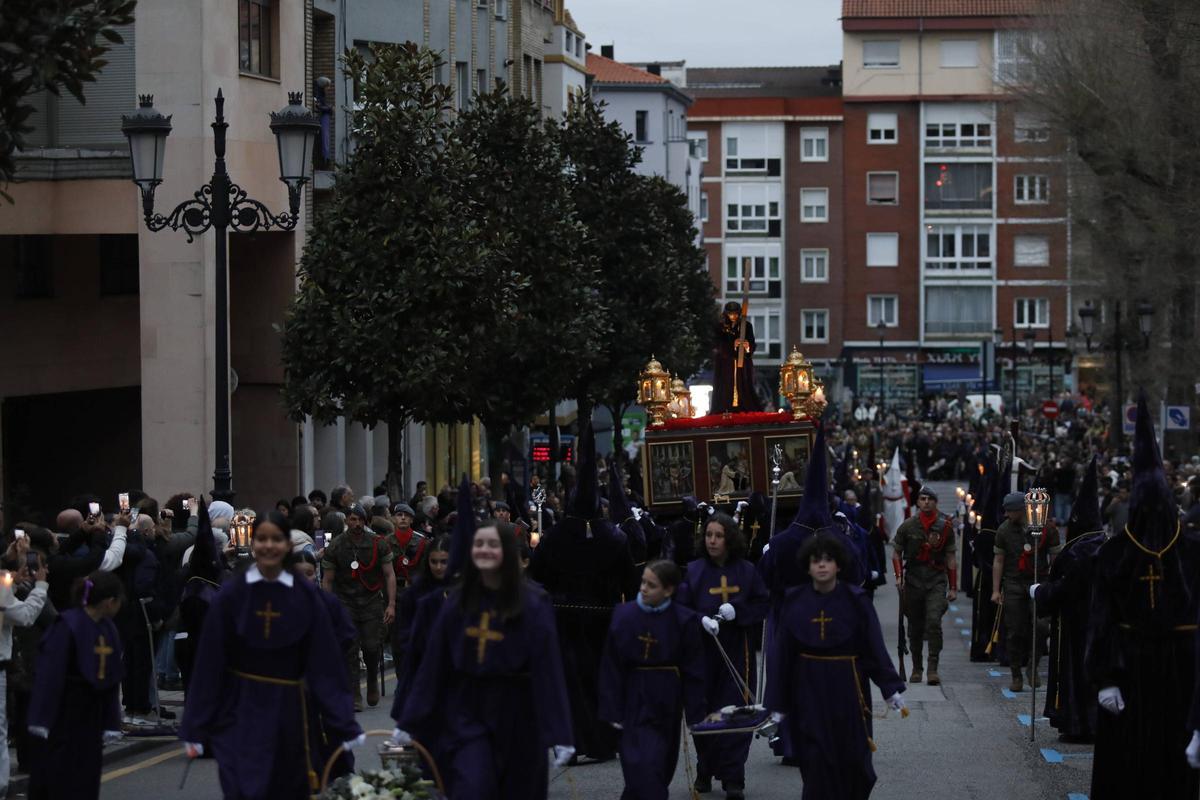 La procesión del Nazareno de Oviedo La procesión del Nazareno de Oviedo