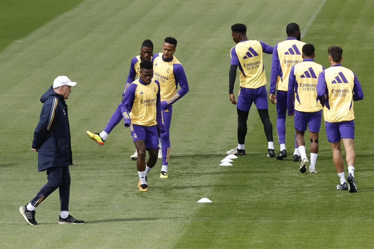Carlo Ancelotti, en un entrenamiento del Real Madrid.