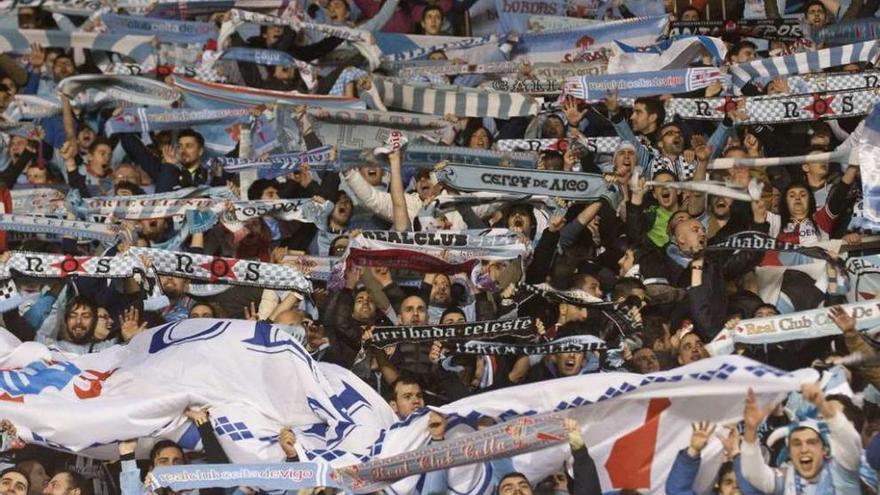 Aficionados del Celta en el derbi de la temporada pasada disputada en Riazor.