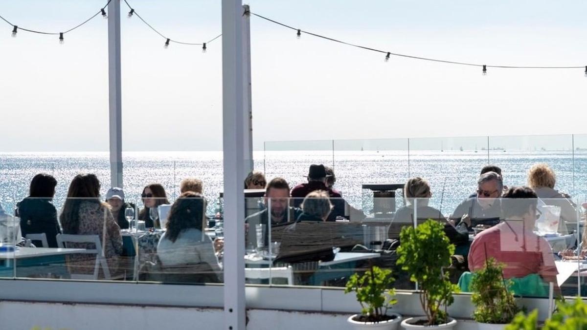 La Donzella: multiespacio marinero a pie de la playa de Badalona.