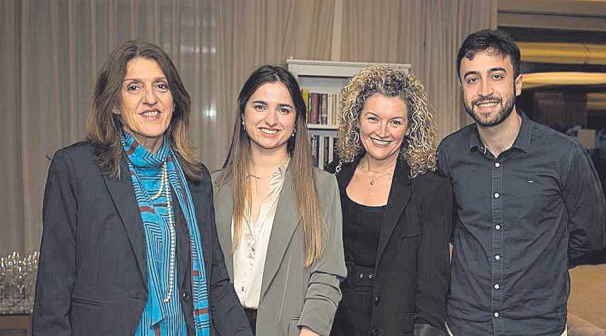 María Montojo, Beatriu Colom, Carmen Francés y Pedro Siquier.