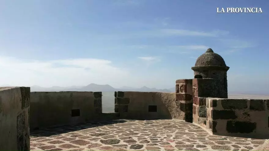 El Castillo de Santa Bárbara, la fortaleza de Lanzarote que protegió Canarias de los ataques piratas