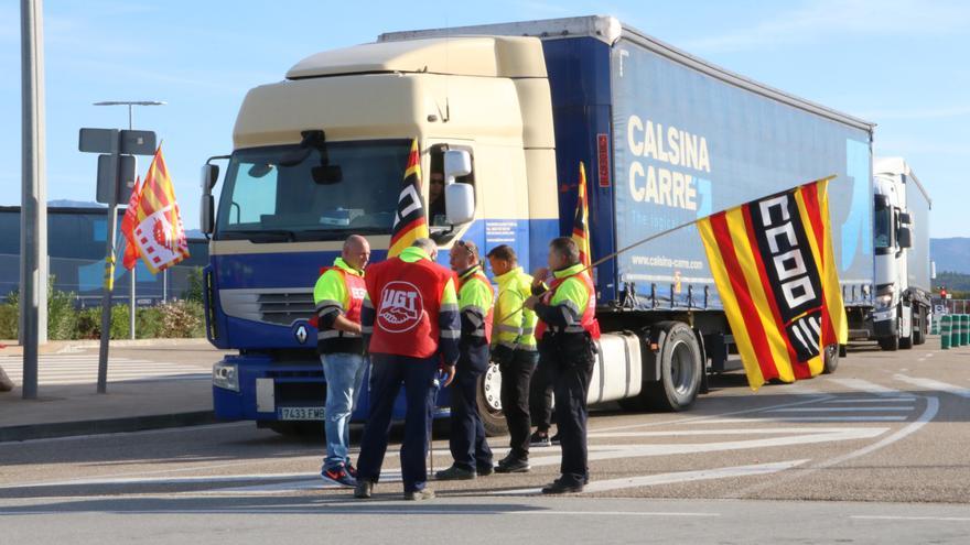 Seguiment minoritari de la vaga de 24 hores de transportistes a Calsina Carré de Pont de Molins