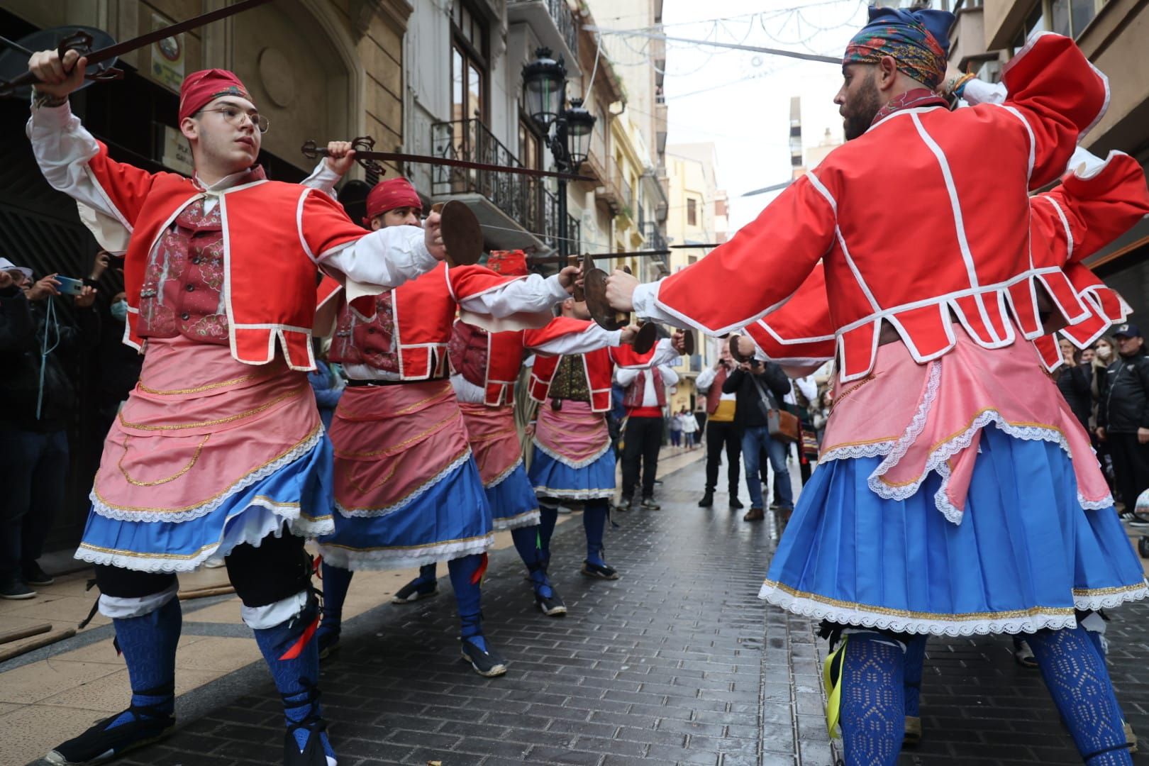 IMÁGENES | Así ha sido el desfile alternativo al Pregó de los entes vinculados