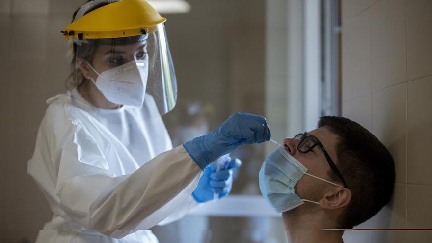La pérdida de olfato afecta a casi la mitad de los contagiados y puede dejar secuelas