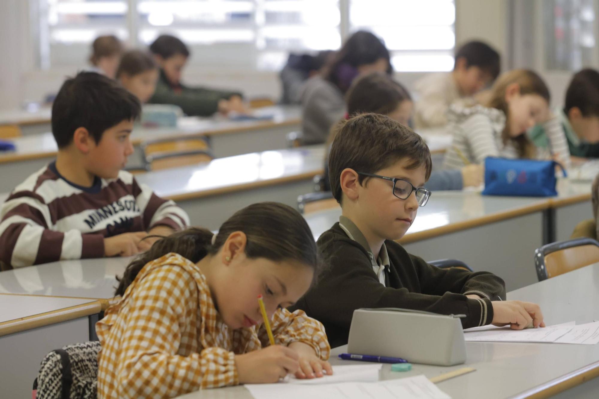 Dos mil niños participan en la Olimpiada Matemática que hoy ha organizado el Colegio Guadalaviar en la UPV