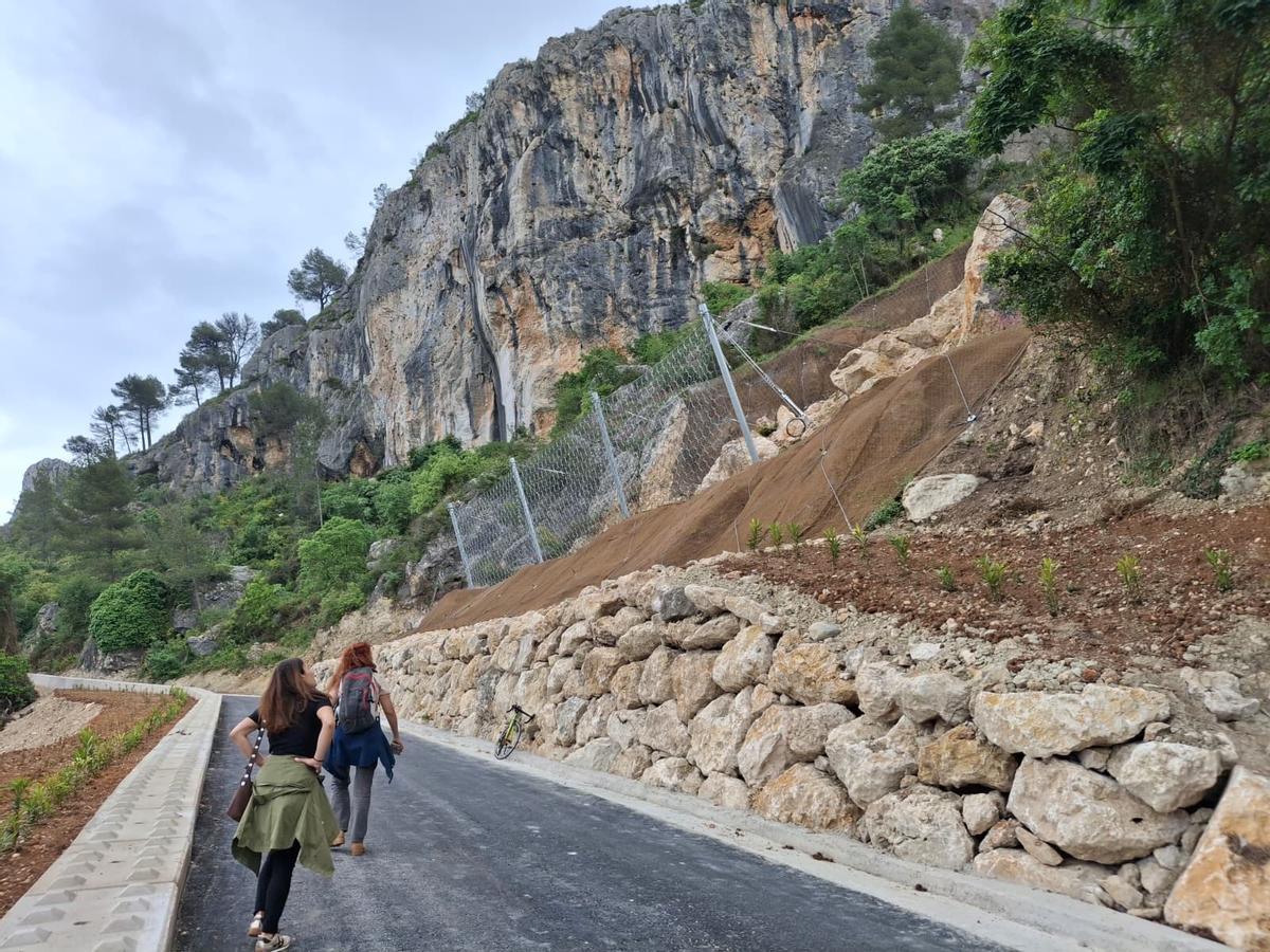 Así ha quedado el esencial Camí del Xap, en la Vall de Gallinera, tras su reapertura (imágenes)