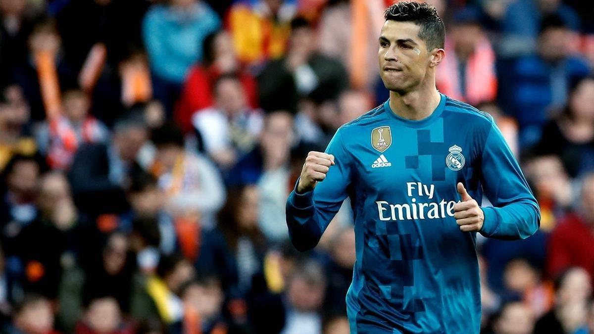 Cristiano Ronaldo celebra su primer gol ante el Valencia