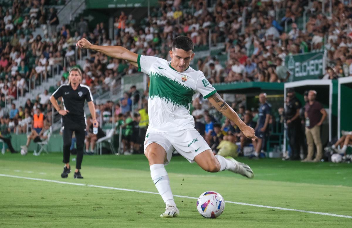 Las mejores imágenes del Elche CF - Parma Calcio 1913 del trofeo "Festa d´Elx"