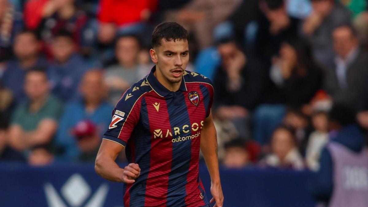 Matías Moreno, ante la Real Sociedad.