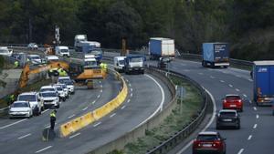 L’AP-7 reobre avui un carril  en sentit sud  a partir de les  14 hores