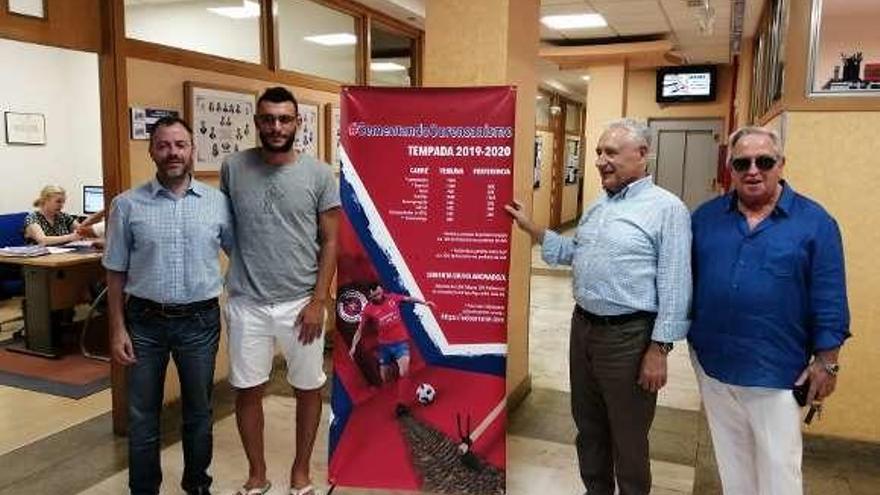 García, Josu, Nóvoa y Cabaleiro, ayer durante la presentación. // FDV