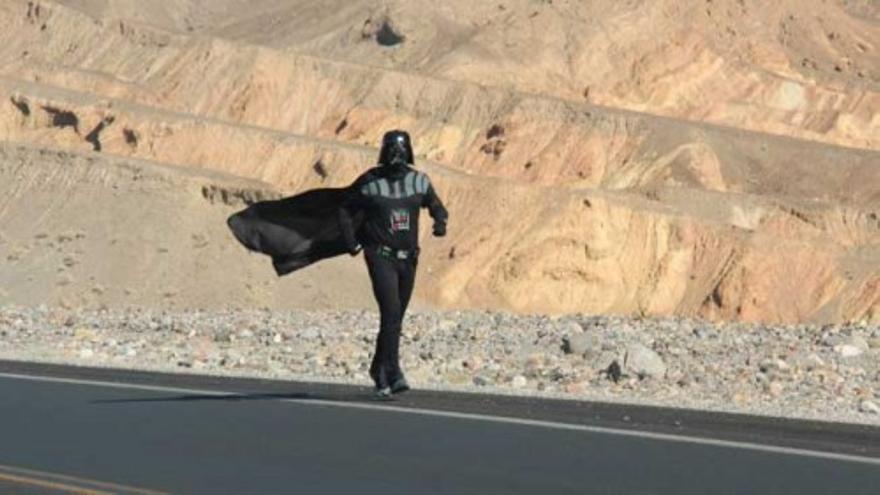 Darth Vader corre a 53 grados en busca de un récord Guinness