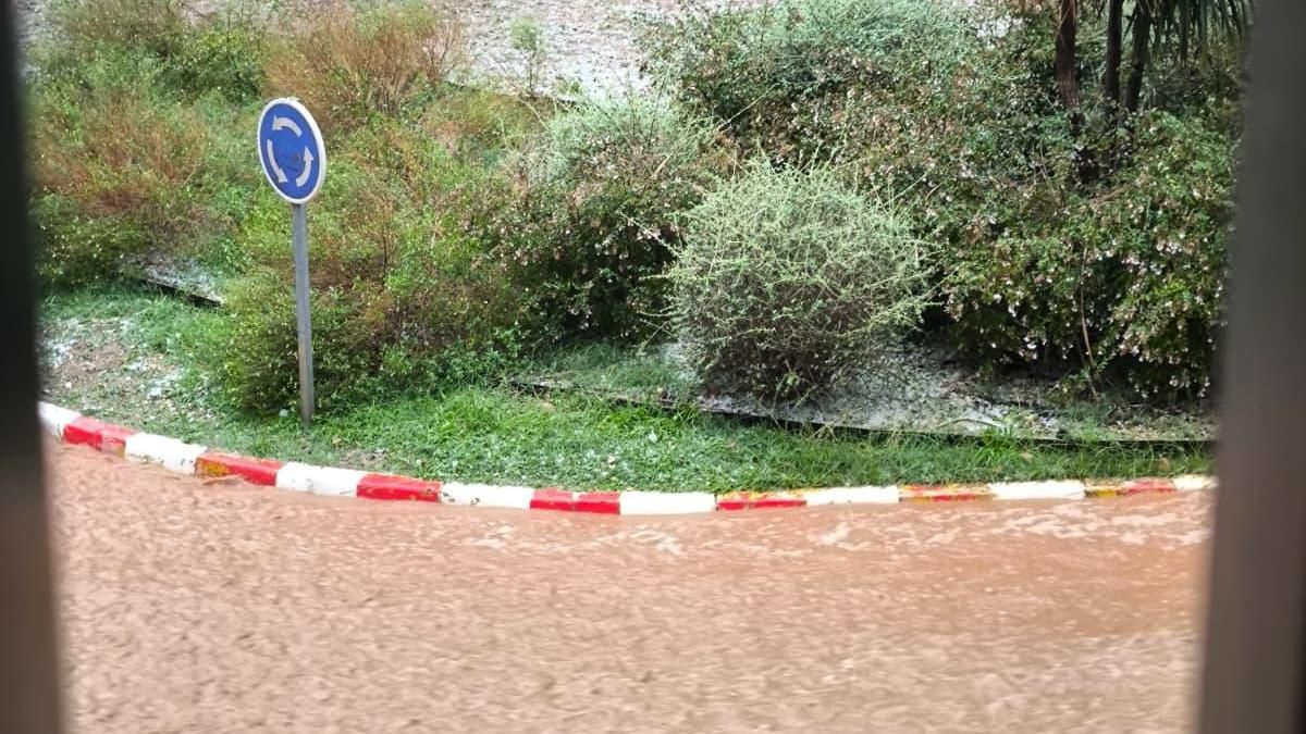 La lluvia torrencial golpea el Vallès, Anoia, Maresme y Barcelonès y deja granizo y riadas en varios municipios