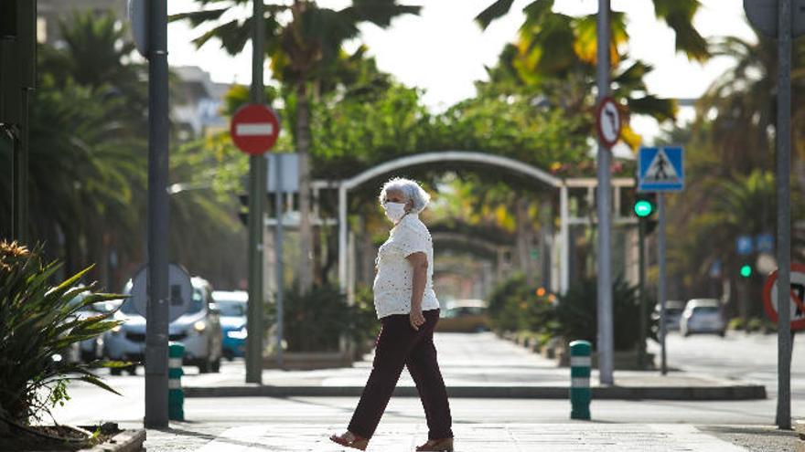 Canarias, la región con menor tasa de contagio de los últimos 14 días