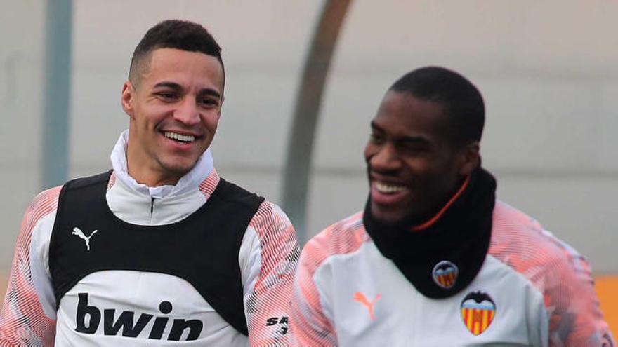 Rodrigo, gran novedad en la lista de Celades ante el Barça