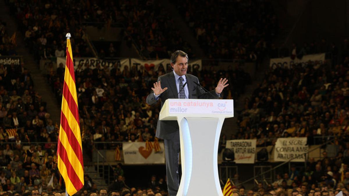 Artur Mas, en el mitin de CiU en el Sant Jordi el 26 de noviembre del 2010, dos días antes de las pasadas autonómicas.