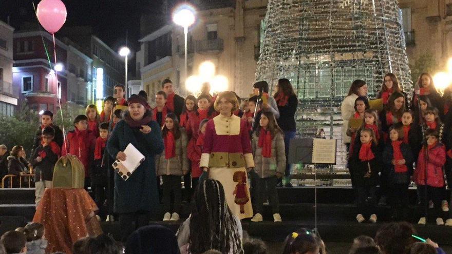 Els carrers de Figueres s&#039;il·luminen de Nadal 