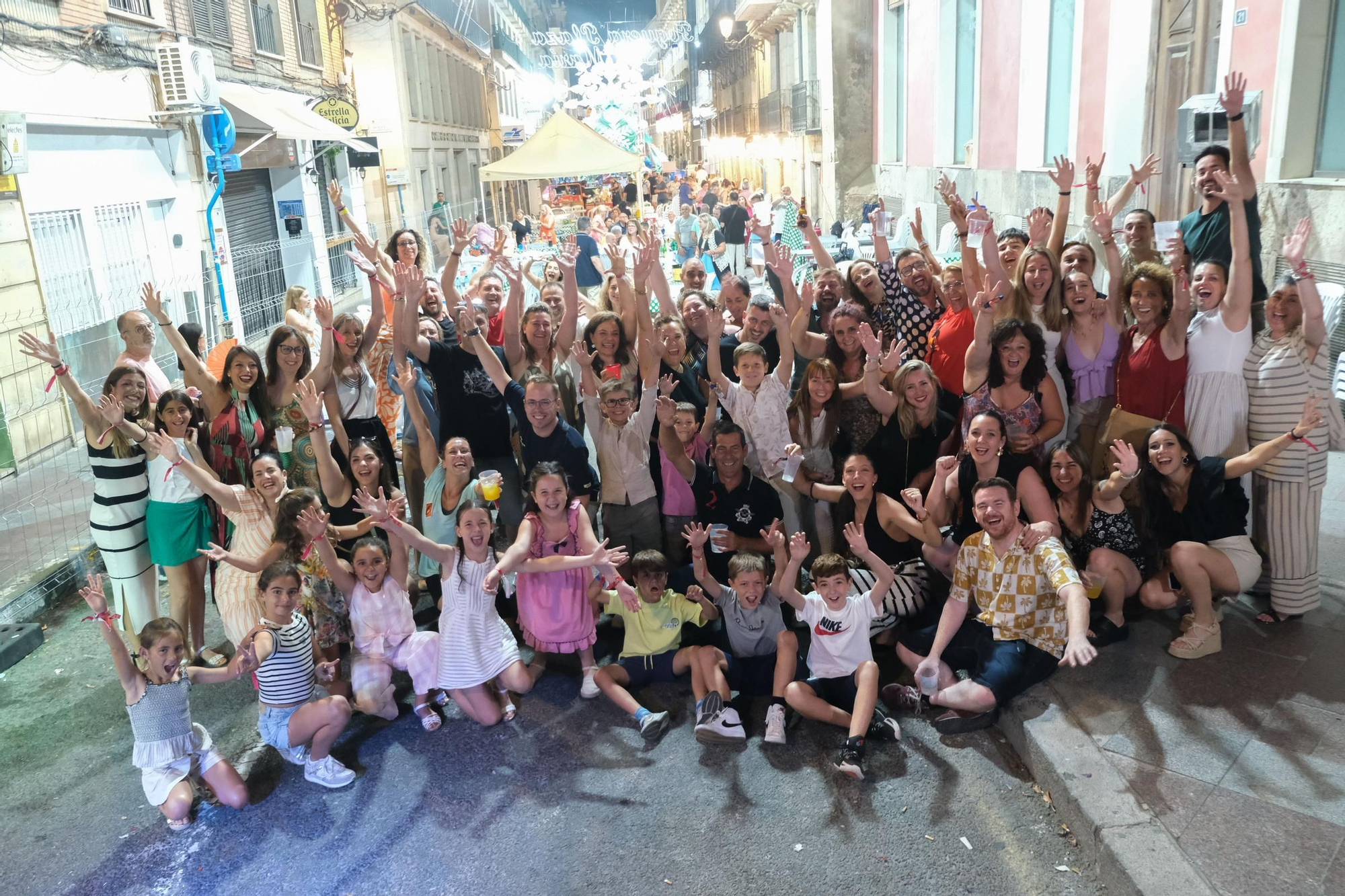 Galería de fotos: así es salir de fiestas en Hogueras de Alicante