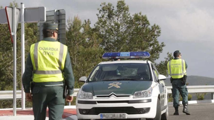 Control de carretera de la Guardia Civil de Tráfico.