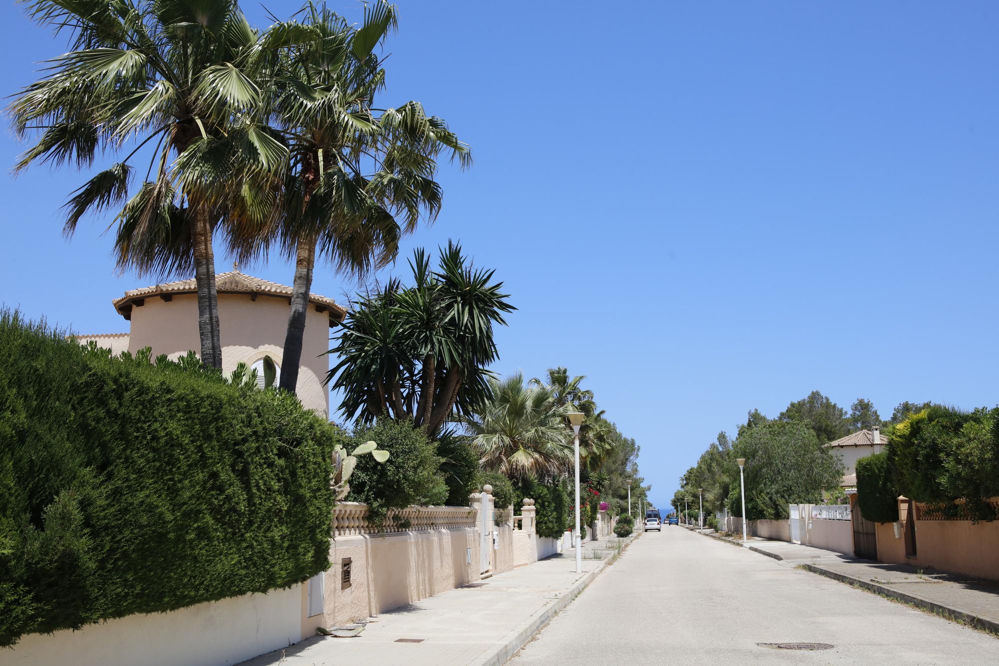 Son Serra de Marina auf Mallorca: Urlaubsfeeling am Naturstrand ohne Massenabfertigung