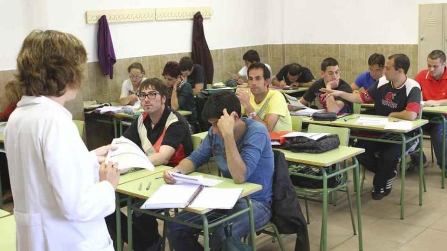 Actividad de formación del profesorado en el instituto María de Molina.