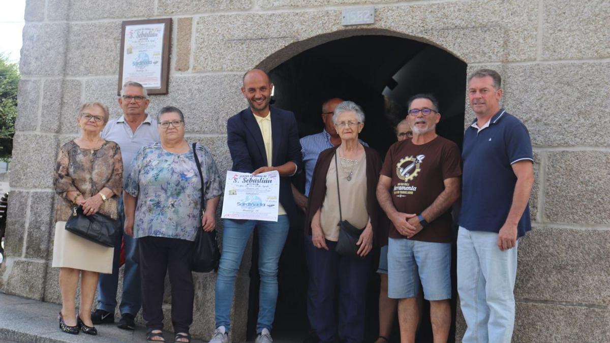 Presentación das festas do barrio porriñés de San Sebastián.    | // D.P.