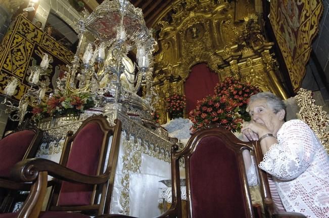 BAJADA DE LA VIRGEN DEL PINO DE SU CAMERIN