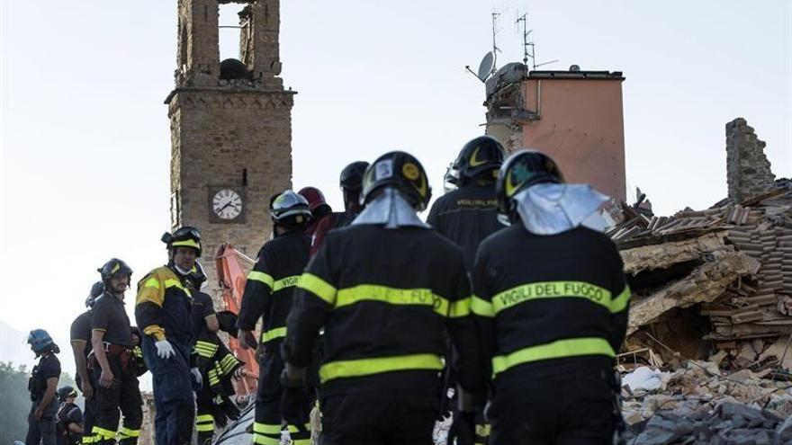 Recuperan otro cadáver en Amatrice tras el terremoto