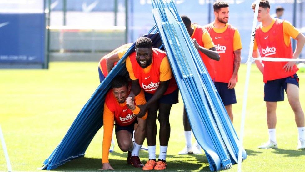 Clément Lenglet y Samuel Umtiti, a punto.