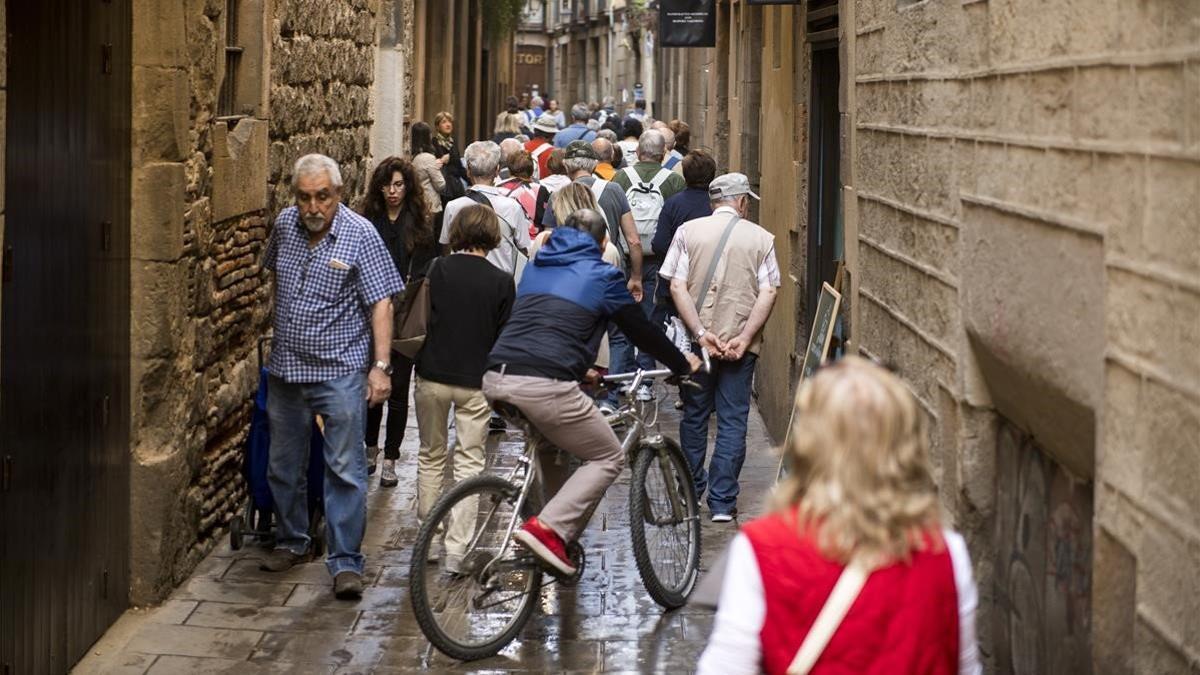 zentauroepp43460014 barcelona     23 05 2018  barcelona    una bicicleta trata d190307195727