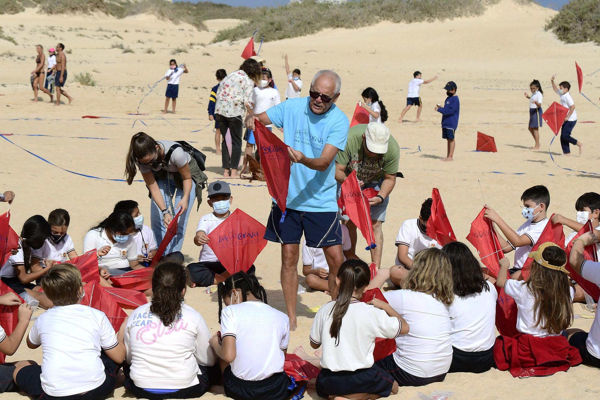 Vuelo inaugural de la 34º edición del Festival Internacional de Cometas de Corralejo