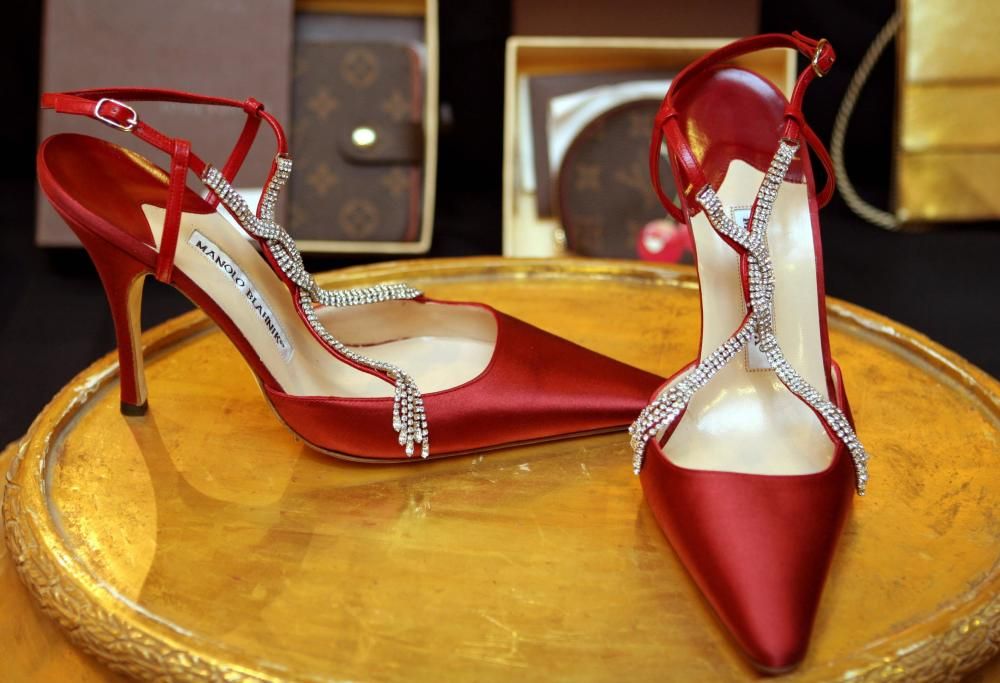 Manolo Blahnik prresenta una exposición