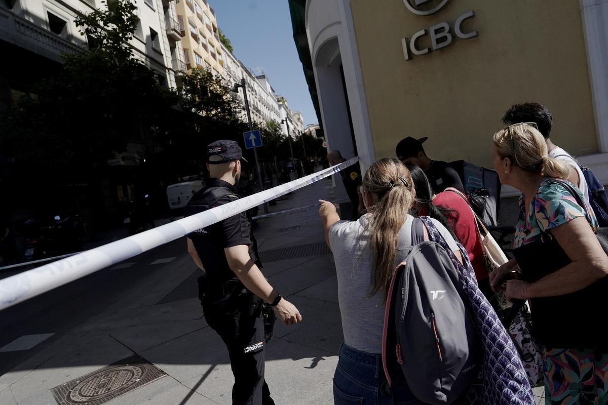 Un avís de bomba a Madrid obliga a desallotjar 150 persones