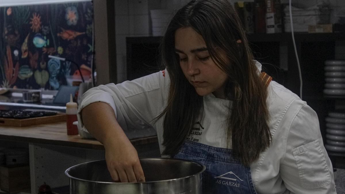 La chef silledense Eva Fares, cocinera del restaurante As Garzas.