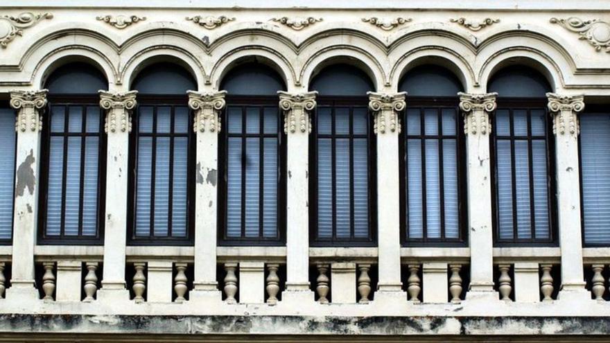 Galería de La Terraza, en los Jardines de Méndez Núñez.  | // C. PARDELLAS