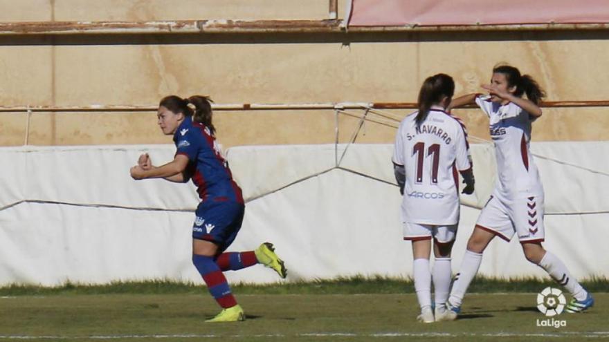 El Levante femenino gana en Albacete y recorta con el Barcelona