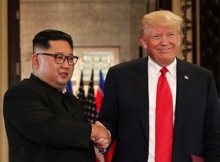 Kim Jong-un coquetea con Trump y le envía un mensaje "amistoso" y prometedor