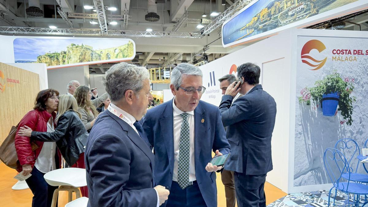 Salvador Fuentes y el presidente de la Diputación malagueña, Francisco Salado, coordinan acciones conjuntas de promoción.