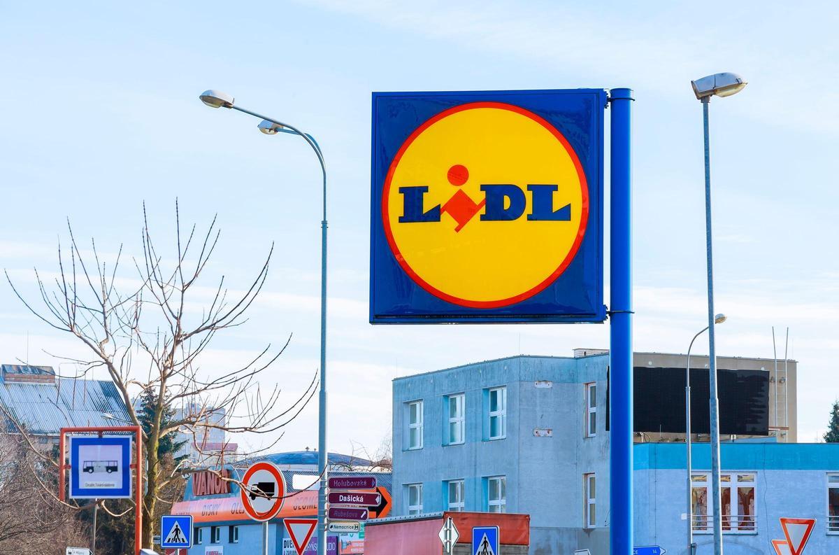 Mañana se esperan colas kilométricas en Lidl para hacerse con la tumbona de terraza que vuelve a las tiendas: la más barata por 32 euros