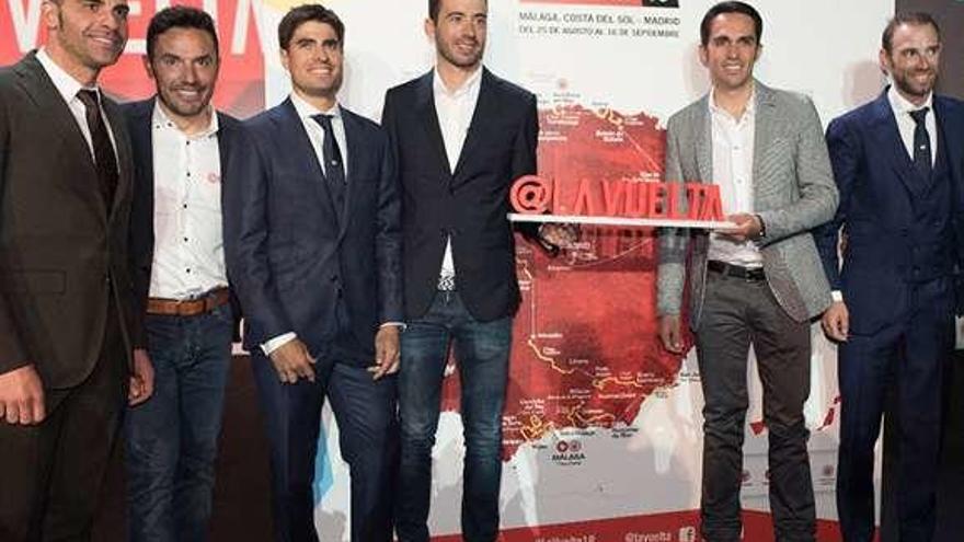 Oscar Pereiro, a la izquierda, junto a otros grandes campeones españoles.