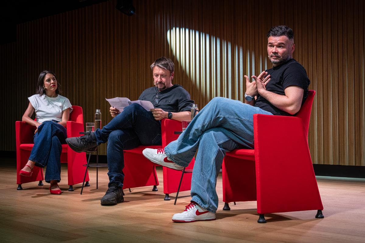 Montero, Domènech y Rufián en un instante del acto.