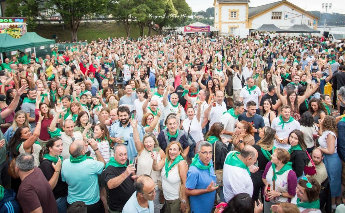 Éxito de público en el Festival de la Sidra en Navia | VIRGUI