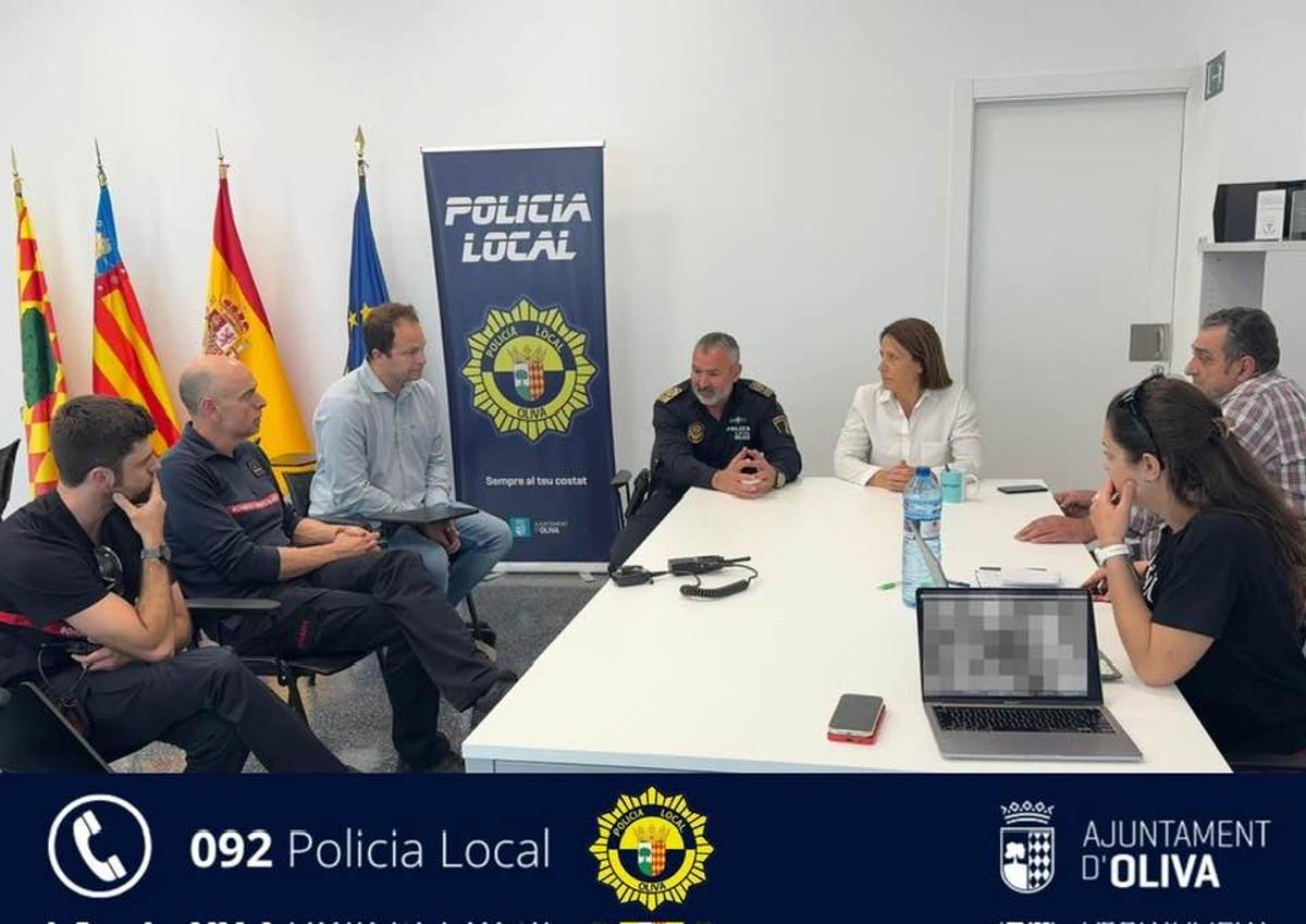 Reunión del Cecopal de Oliva, presidido por la alcaldesa, Yolanda Pastor