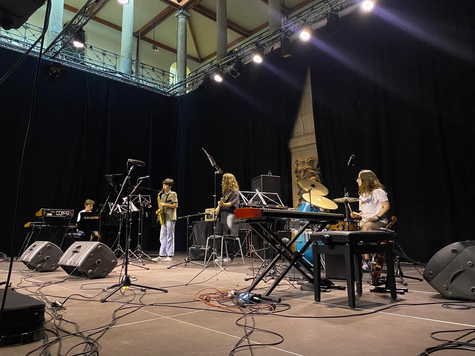 Así fue el concierto para clausurar los talleres de improvisación musical en Gijón (en imágenes)