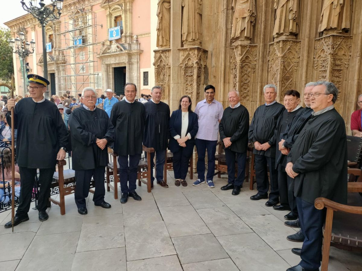 Con el Tribunal de las Aguas