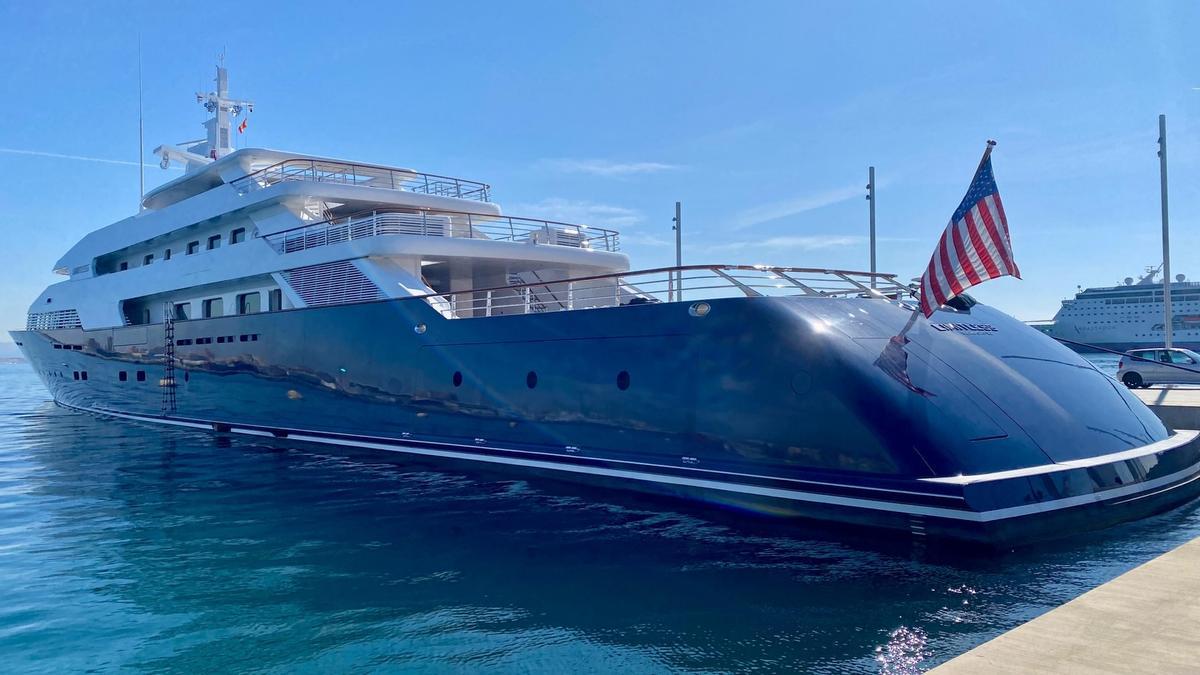 El yate Limitless, el viernes atracado en el Club de Mar, en Palma