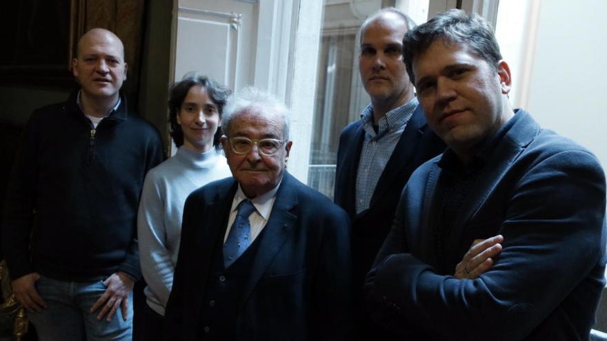 Els integrants del Quartet Casals amb el president de l´Associació Franz Schubert, Jordi Roch